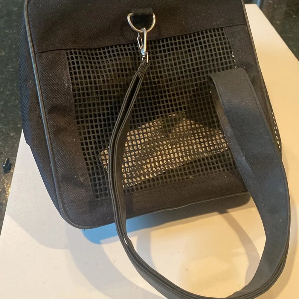 NWT Pets-On-The-Go #76006 Black Canvas Pet Carrier